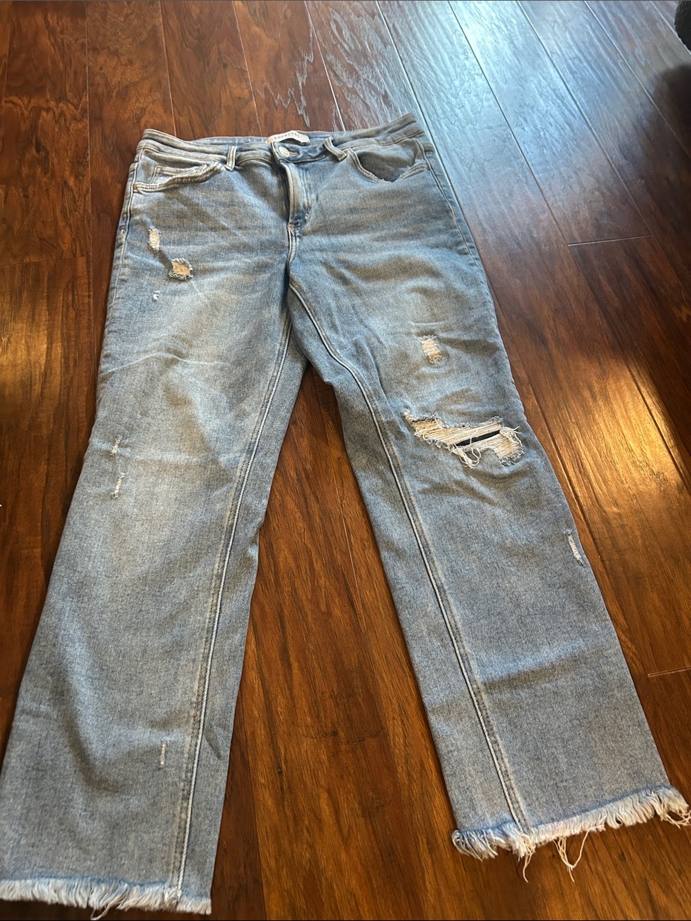 Lovervet Light Blue Distressed Sz 30/11 Jeans